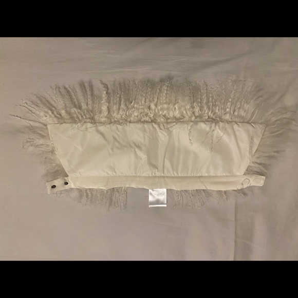 Moncler Tibetan lamb ivory scarf w snaps- NWT. - Picture 4 of 7